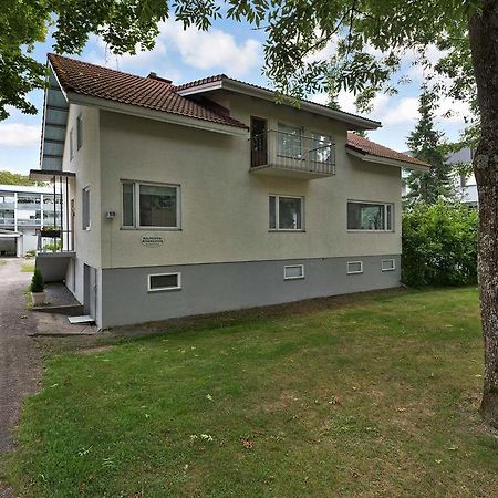 Appartement Majoitushuoneisto Tuomipuisto à Naantali Extérieur photo
