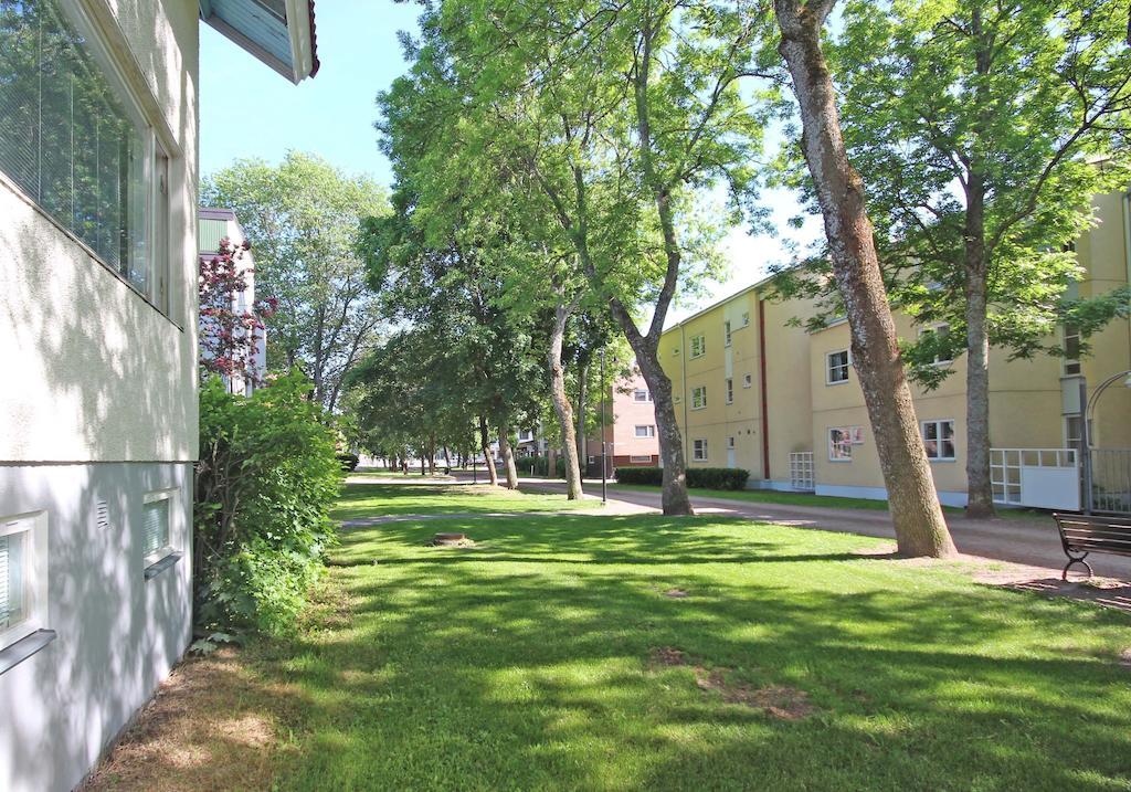 Appartement Majoitushuoneisto Tuomipuisto à Naantali Extérieur photo