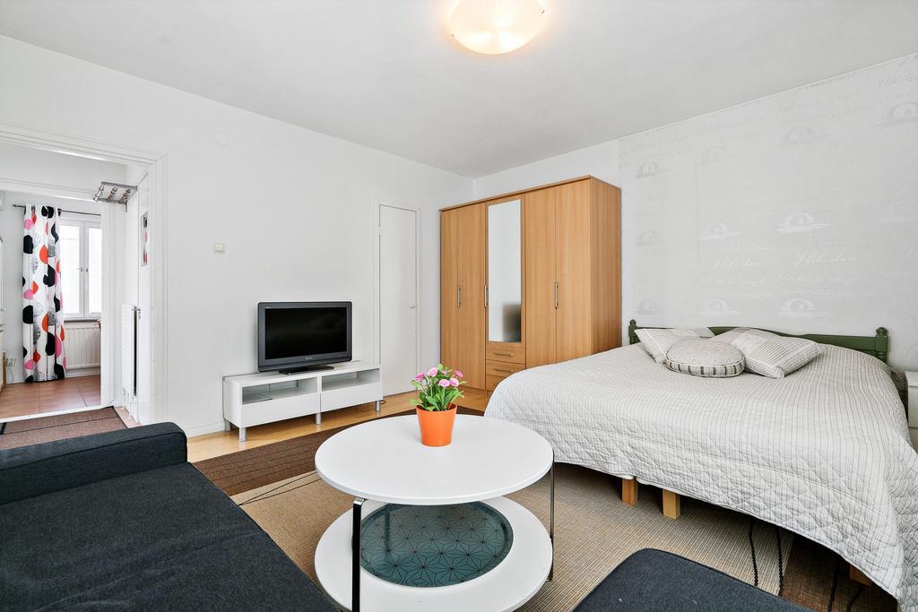 Appartement Majoitushuoneisto Tuomipuisto à Naantali Extérieur photo