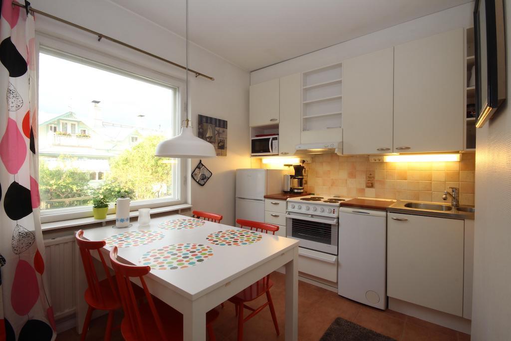 Appartement Majoitushuoneisto Tuomipuisto à Naantali Chambre photo