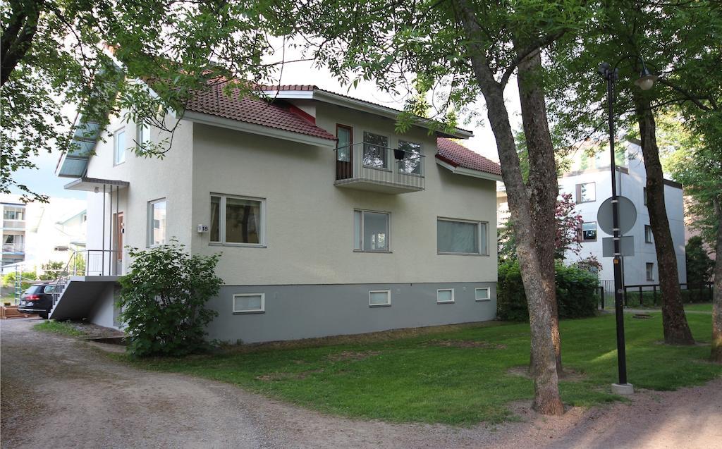 Appartement Majoitushuoneisto Tuomipuisto à Naantali Extérieur photo