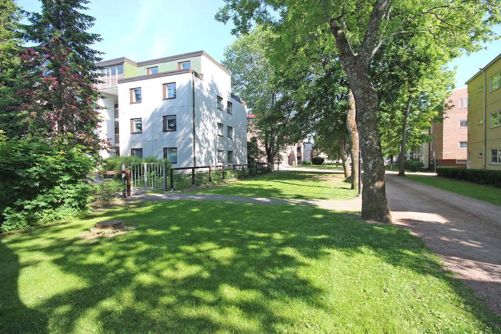 Appartement Majoitushuoneisto Tuomipuisto à Naantali Extérieur photo