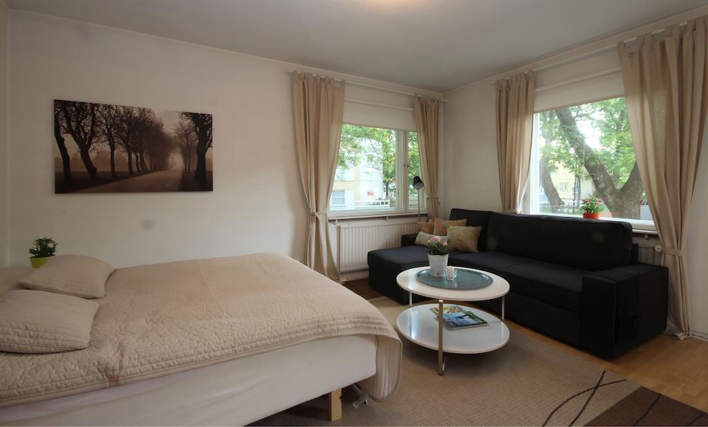 Appartement Majoitushuoneisto Tuomipuisto à Naantali Chambre photo
